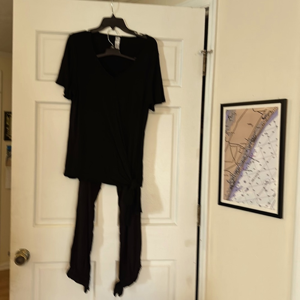 Heathmoor Black 2 piece outfit